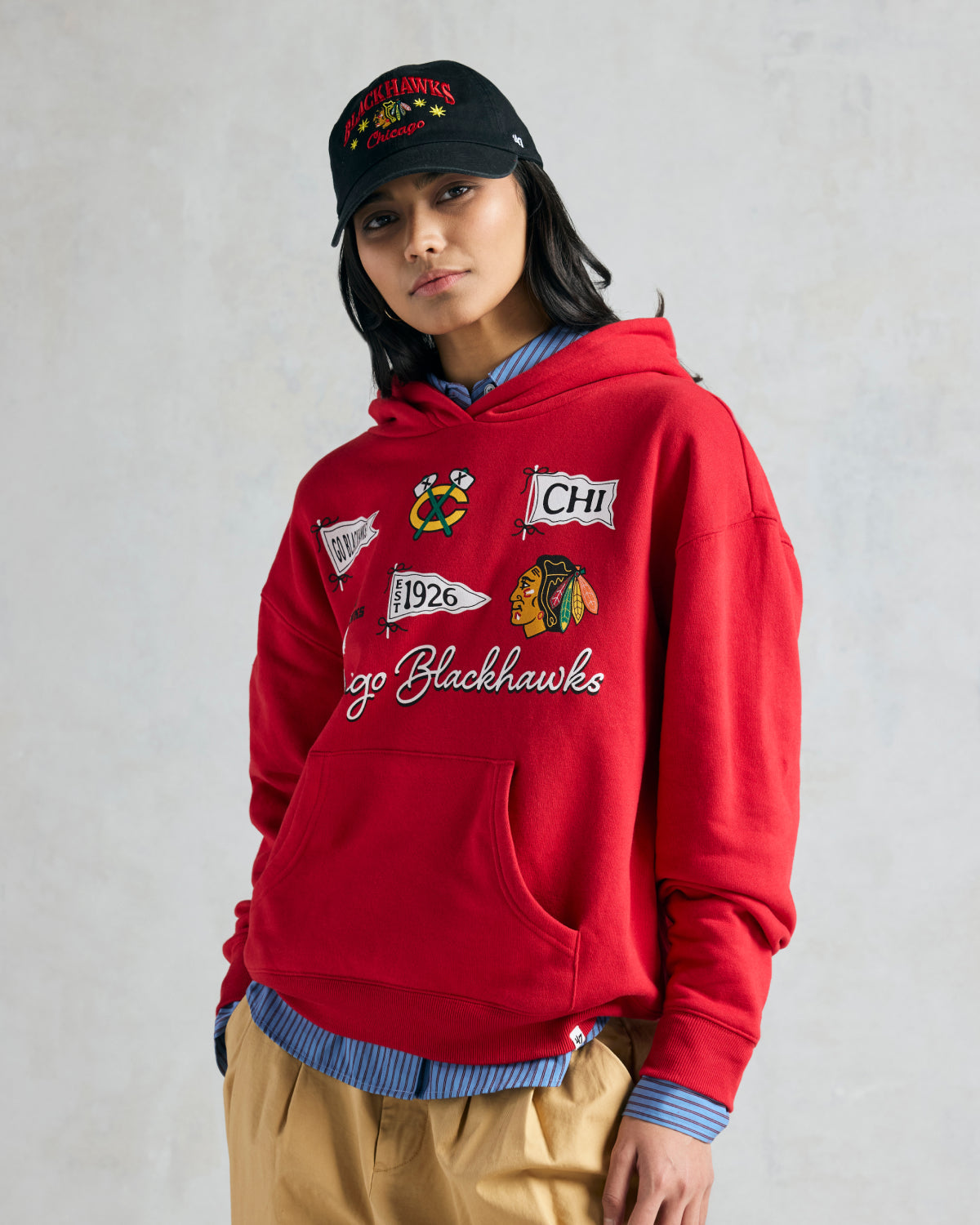 CHICAGO BULLS BOW AND BANNERS '47 NAOMI HOOD WOMENS
