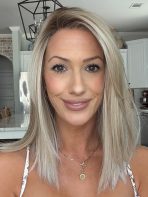 Calabasas | Synthetic Lace Front Wig (Mono Part) - Image 2